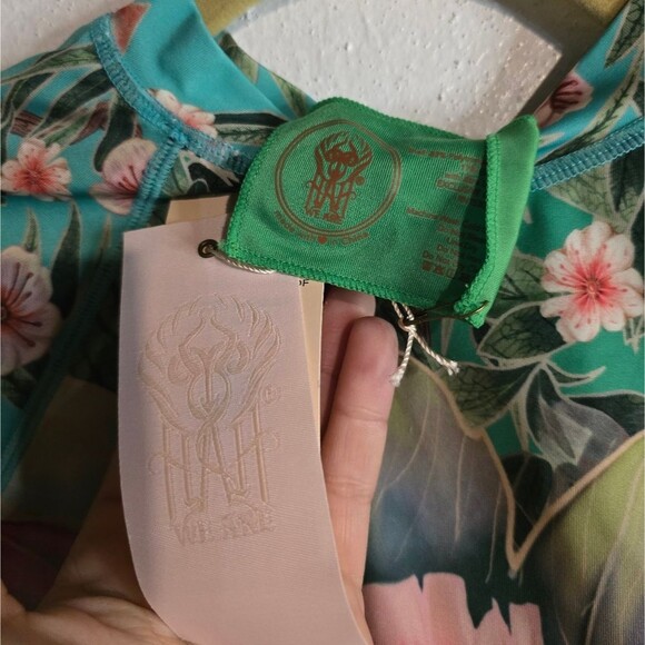 Nwt We Are Hah Floral Crop Top Reversible - Picture 4 of 5